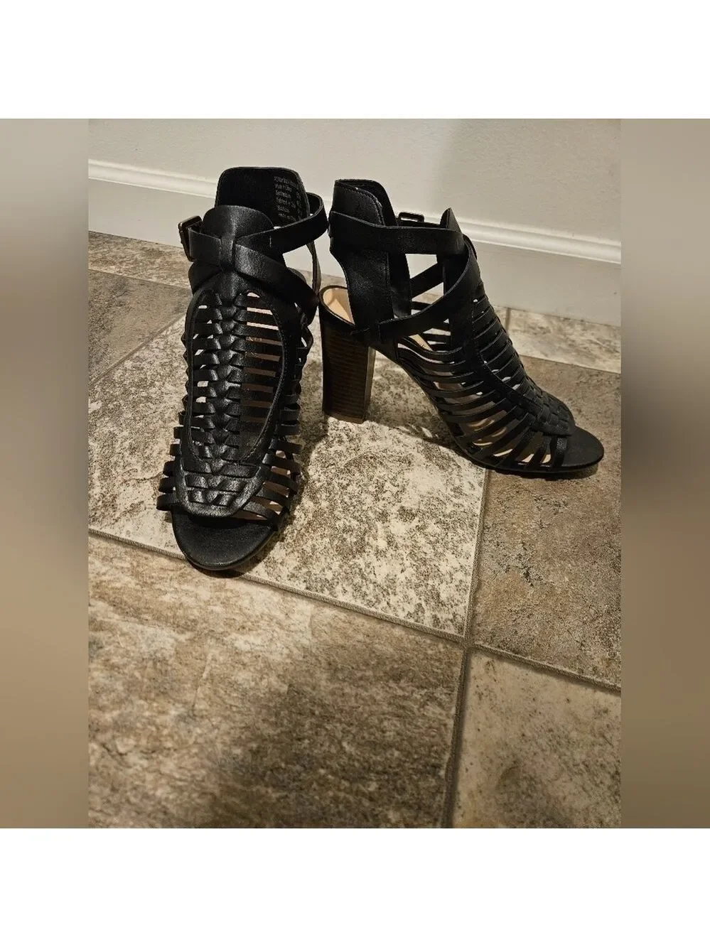 AMERICAN EAGLE BLACK FAUX LEATHER PEEPTOE STRAPPY HIGH BLOCK HEEL SANDALS SIZE 8